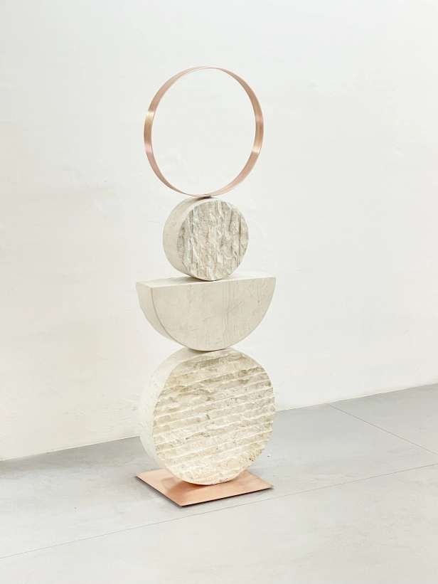 œuvre: Totem, 2022 - Karian Amaya